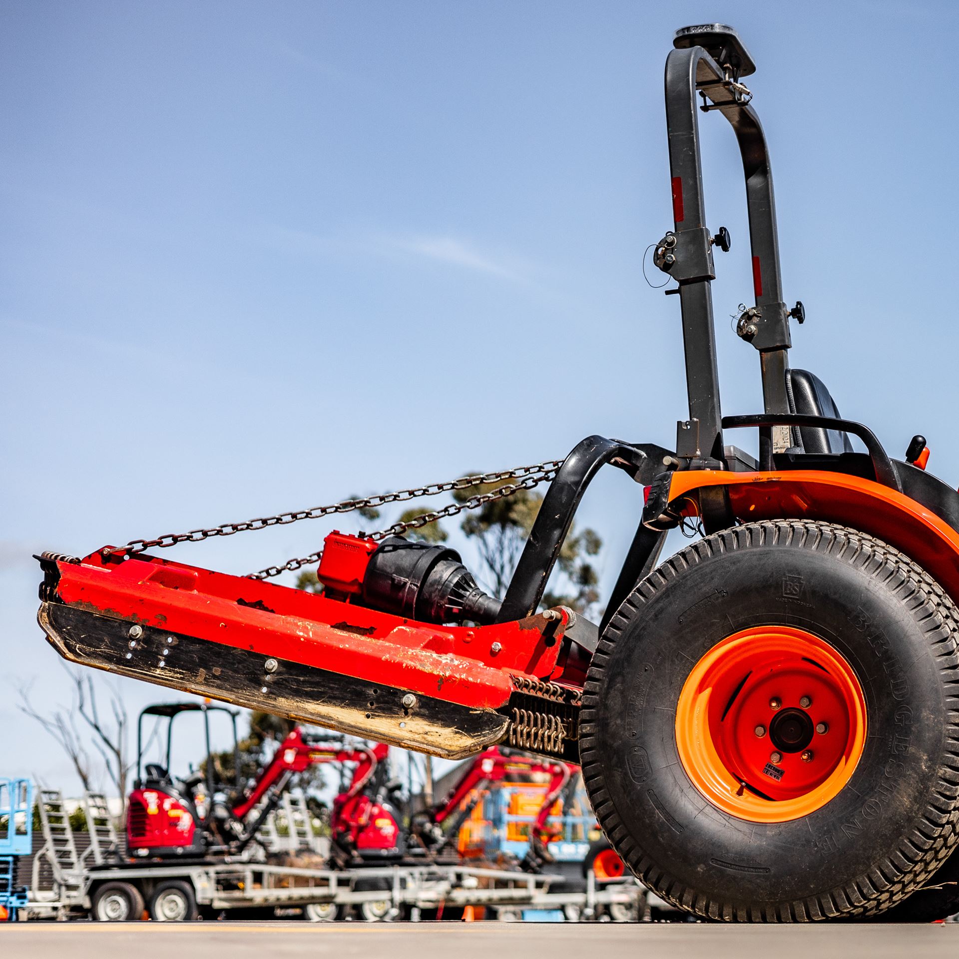 Picture of 32hp Tractor w Mower/Slasher